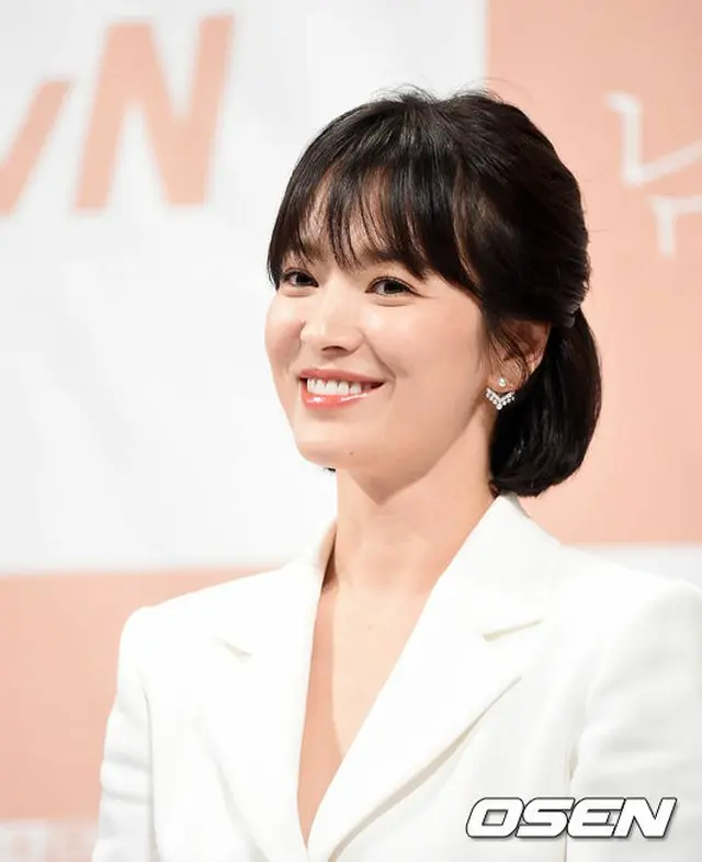 女優ソン・ヘギョ、独立記念日（3.1節）控えて「LA独立運動歴史案内書」を寄贈（画像提供:wowkorea）