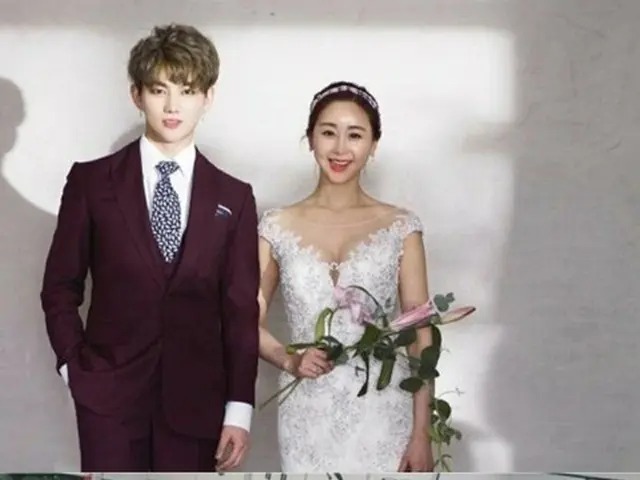 女優ハム・ソウォン、夫婦不仲説を完全に払拭 「18歳下の夫と一生懸命に生きている」(画像提供:wowkorea)