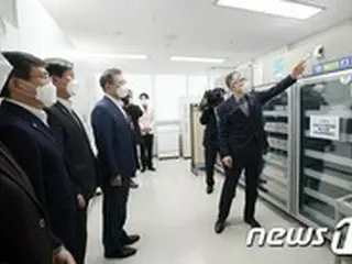 韓国文大統領、4月初に新型コロナワクチン接種の可能性