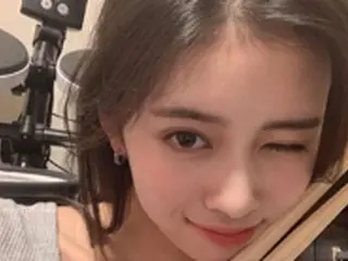“「SONGS」出演決定”「NiziU」のRIMA、スティック片手に美少女ぶりが際立つ近況報告「久しぶりのドラム楽しい」