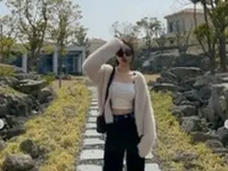 キョンリ（元NINE MUSES）、恋人ジヌン（2AM）と旅行中？済州島でスタイル抜群ショット