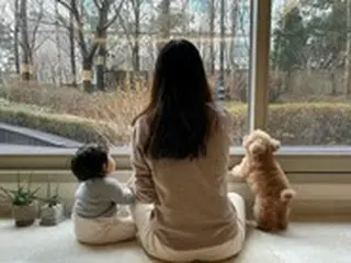 女優チェ・ジウ、女神を引退し育児の達人に？…8か月娘の「離乳食日誌」に感心