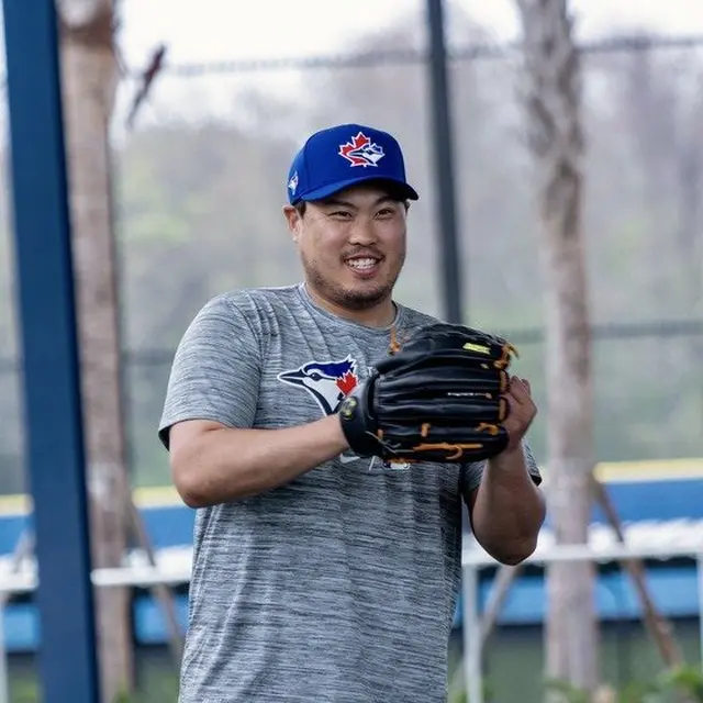 ブルージェイズのリュ・ヒョンジン、相次ぐ同僚の負傷で肩の荷が重い？（画像提供:wowkorea）