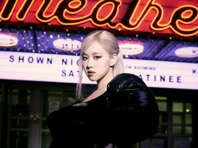 「BLACKPINK」ROSE（ロゼ）のソロ曲が発売初週、グローバルYouTubeソングチャートで1位を獲得した。（画像提供:wowkorea）