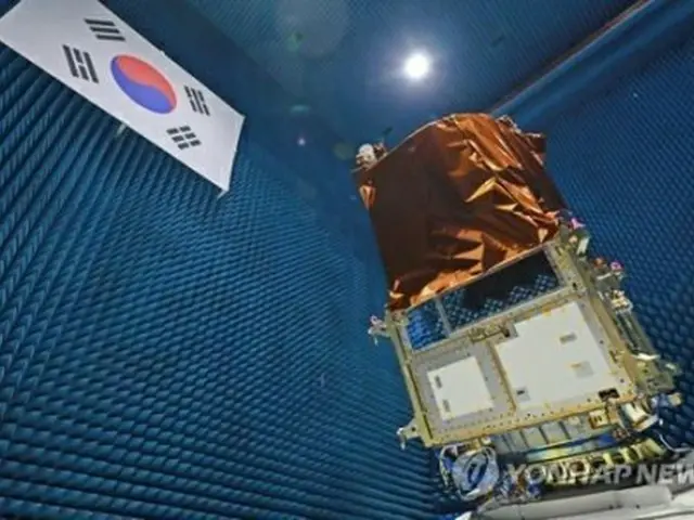 次世代中型衛星1号。韓国での試験の様子（資料写真、韓国航空宇宙研究院提供）=（聯合ニュース）≪転載・転用禁止≫