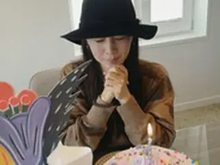 女優ハン・チェア、数え年40歳の一足早い誕生日パーティー「記念に写真100枚撮りました」