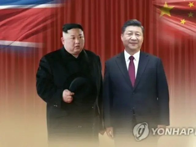 金正恩氏（左）と習近平氏＝（聯合ニュースTV）