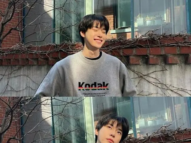 「NCT」ドヨン、日差しのような暖かい愛らしさ…歴代級彼氏感のある写真（画像提供:wowkorea）