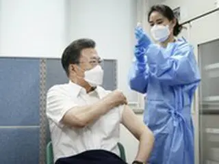 韓国文大統領、日本との比較で公開ワクチン接種に「陰謀論」＝「注射器のすり替え」疑惑