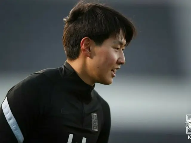 サッカー韓国代表”末っ子”イ・ガンイン、日韓戦で新たなスターとなるか（画像提供:wowkorea）