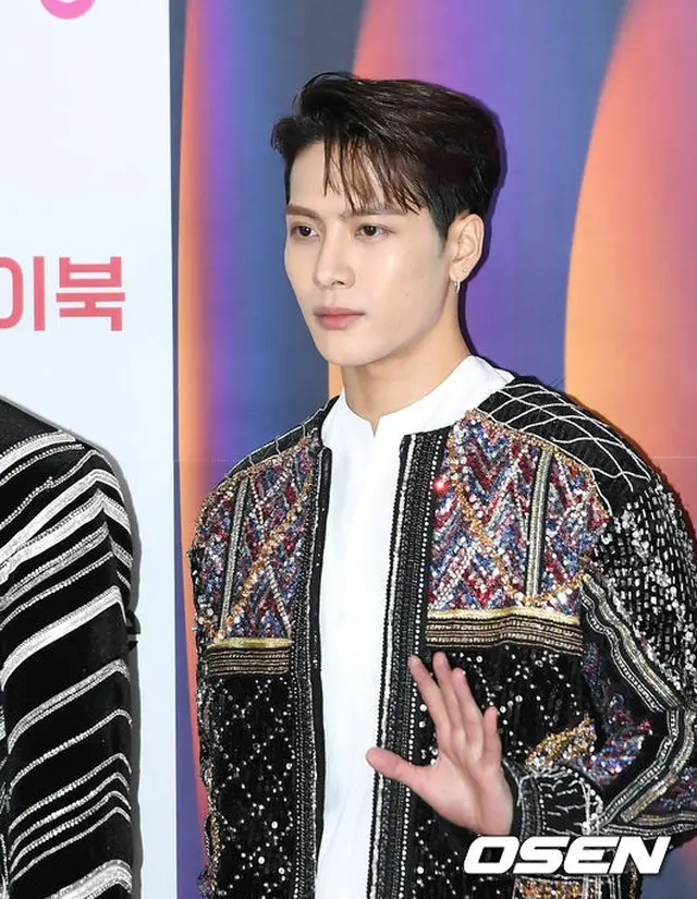 Jackson（GOT7）、新世界免税店のポスターから突然の削除…新疆ウイグル自治区生産の綿“支持”が理由か（画像提供:wowkorea）