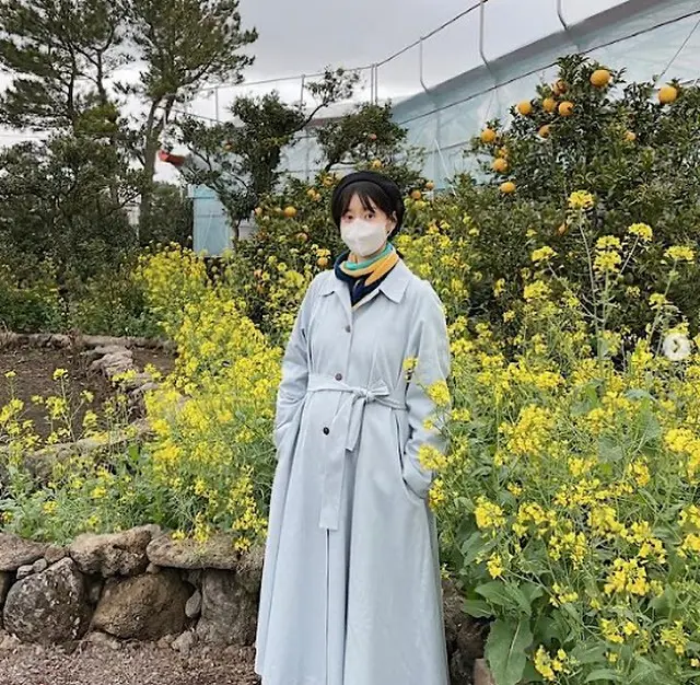 女優ハン・ジヘ、済州島で幸せなお花見…9頭身のスタイル（画像提供:wowkorea）