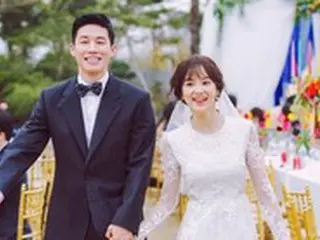 女優ユン・スンアと夫で俳優のキム・ムヨル、もう6回目の結婚記念日…6年前も素敵なカップル