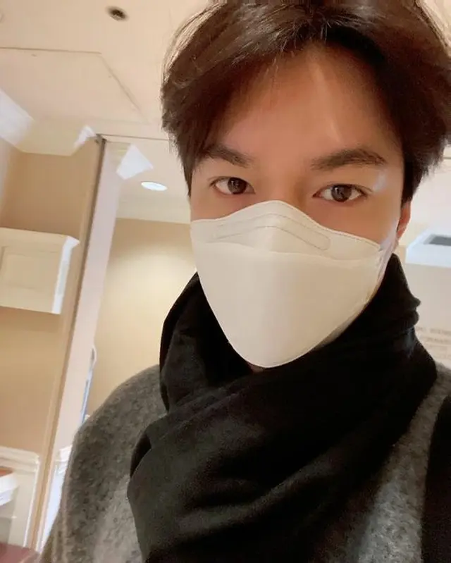 俳優イ・ミンホ、鋭い眼差し…マスクでも隠しきれない”イケメン度”（画像提供:wowkorea）