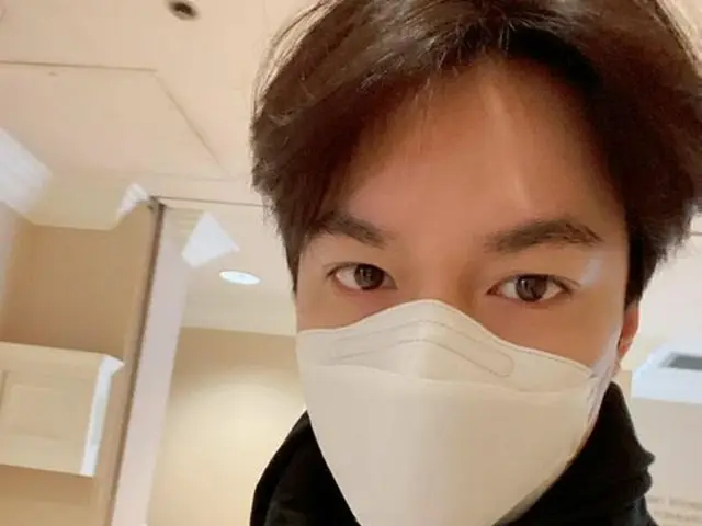 俳優イ・ミンホ、鋭い眼差し…マスクでも隠しきれない”イケメン度”（画像提供:wowkorea）