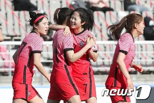 ＜女子サッカー＞韓国代表、中国との東京五輪PO・アウェイ戦のため9日出国（画像提供:wowkorea）