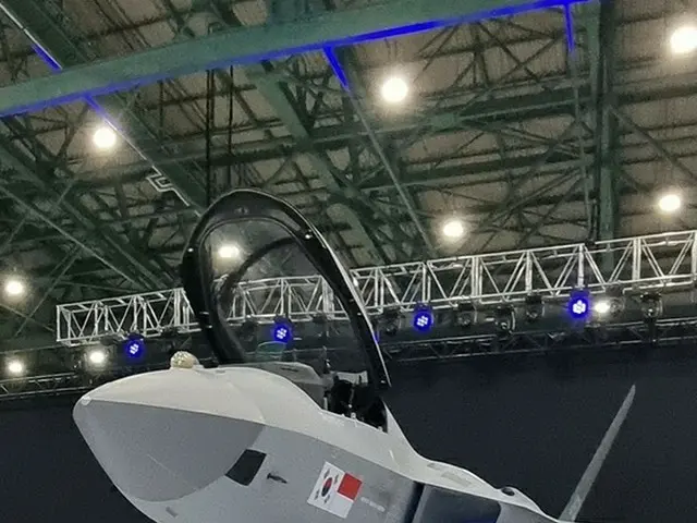 韓国「国産戦闘機」の試作機出庫式を開催…「地上テスト」などを経て26年までに開発完了方針（画像提供:wowkorea）