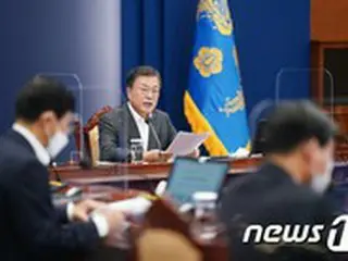 文大統領、呉ソウル市長と初のオンライン対面…「当選を祝福し歓迎する」