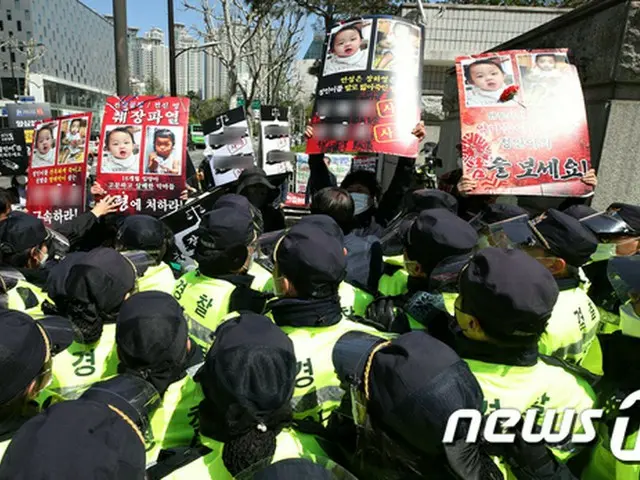 大勢の市民が集まり「死刑」要求＝韓国「生後16か月養女虐待死亡事件」（画像提供:wowkorea）