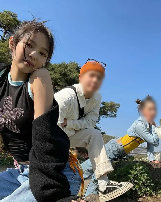 JENNIE（BLACKPINK）、「5人以上の集合禁止」（新型コロナ拡散防止）違反疑惑？7個のアイス写真で物議に（画像提供:wowkorea）