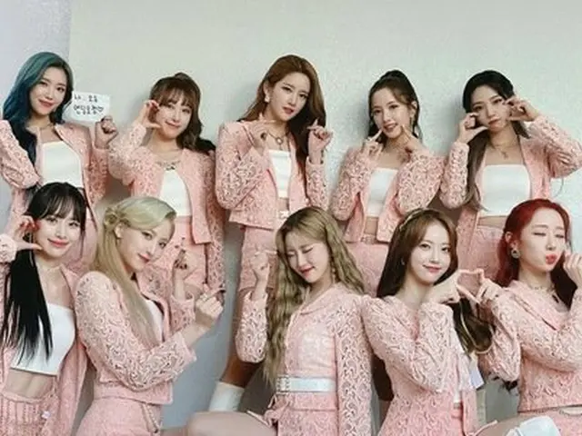 「宇宙少女」、「UNNATURAL」で変身成功…初動6万・音楽放送1位達成（画像提供:wowkorea）