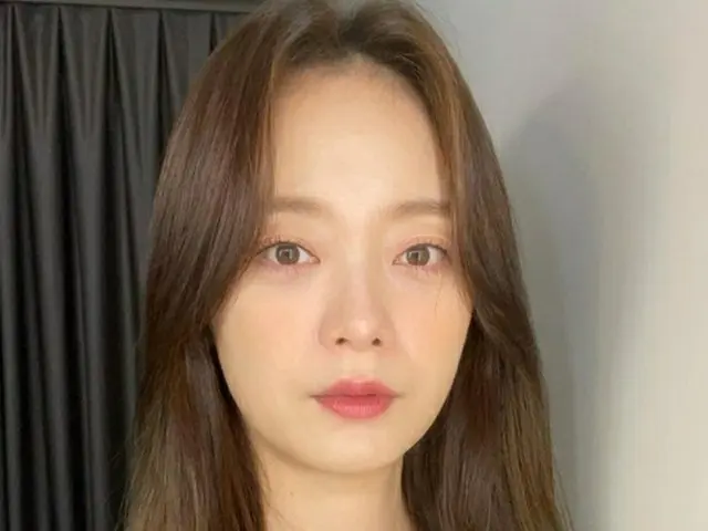 女優チョン・ソミンが水分を吸い上げた美貌を誇った。（画像提供:OSEN）