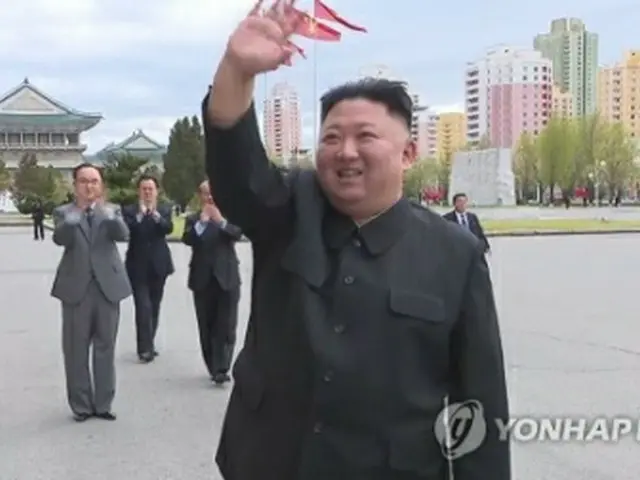 ４月１３日、「細胞書記大会」であいさつする金正恩氏（朝鮮中央ＴVより）＝（聯合ニュース）≪転載・転用禁止≫