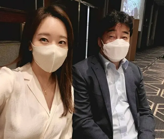 女優ソ・ユジン、夫ペク・ジョンウォンの大学後輩の息子の結婚式に参加…“変な気分、私の息子は8歳”（画像提供:wowkorea）