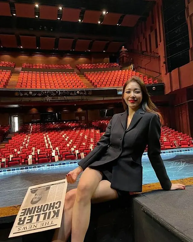 ティファニー（少女時代）、クラクラする美脚...超ミニスカで誇るセクシー美（画像提供:wowkorea）