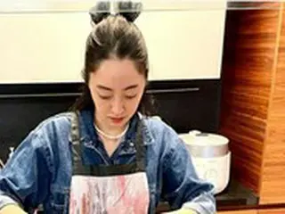 女優キム・スミの嫁ソ・ヒョリム、「娘の離乳食作って…私のご飯はだんだん簡単なものばかりになる」