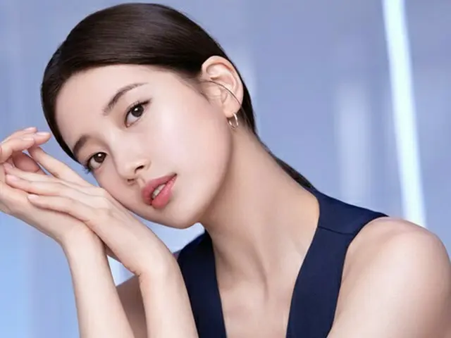 女優スジ（元Miss A）、くすみ一つも無い透明な肌…清楚美がいっぱい（画像提供:wowkorea）