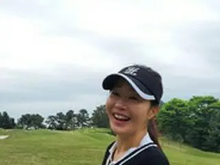 女優オム・ジウォン、離婚発表後ゴルフ場で明るい近況公開