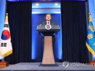 サムスントップの赦免　文大統領「国民の意見聞いて判断」