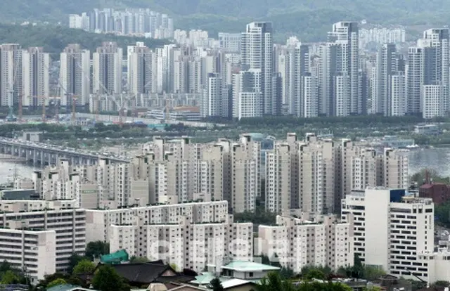 文在寅政権の4年間で3億ウォンのマンションが8億ウォンに（画像提供:wowkorea）
