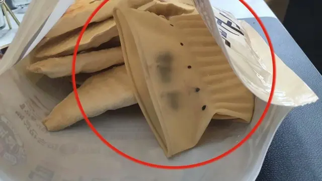 冷凍餃子の袋から出てきた「ゴム手袋」、包装過程で検出されなかった理由＝韓国（画像提供:wowkorea）