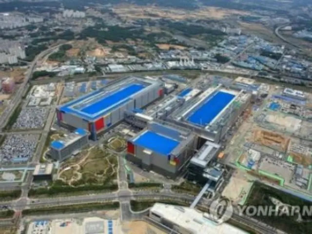 サムスン電子の平沢半導体工場（同社提供）＝（聯合ニュース）≪転載・転用禁止≫