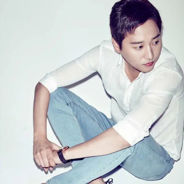 俳優ホ・ジョンミン、バンド「Moonchild」として共に活動した故J.YOONさんを追悼 「再会できると信じていた」（画像提供:wowkorea）