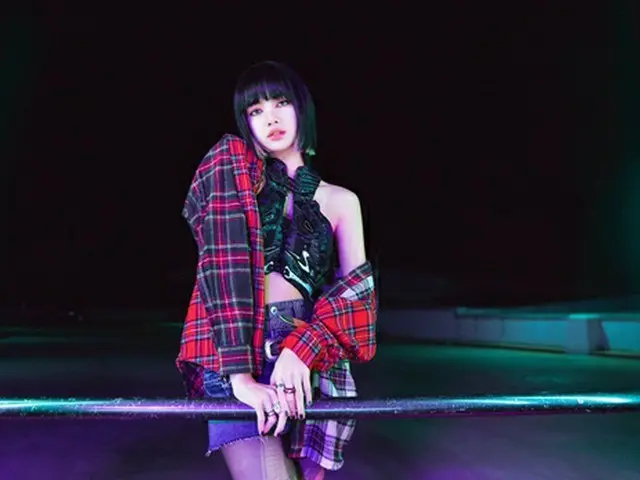 LISA（BLACKPINK）、20日のMnet「KINGDOM」に出演＝「iKON」と合同ステージ披露（画像提供:wowkorea）