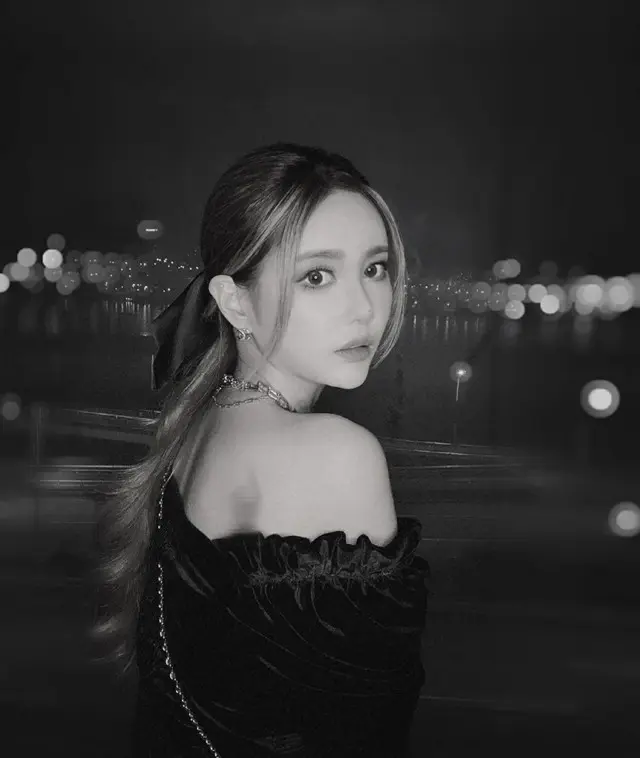 ガールズグループ「T-ara」のメンバーキュリが水着スタイルを自慢した。（画像提供:Mydaily）