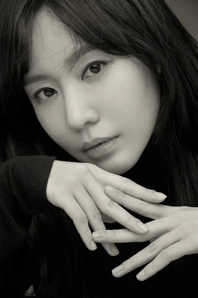 映画「カンナさん大成功です！」などで人気の女優キム・アジュン、視線を惹きつけるまなざし…「KOREAN ACTORS 200」に選定（画像提供:wowkorea）