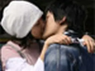 スターたちの“ファーストキス”はいつどこで？