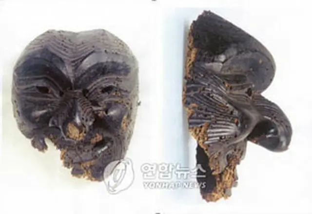 八代市立博物館が所蔵する、ビョルチェ面とみられる面（提供）＝19日、ソウル（聯合）