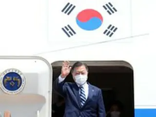 「トランプは思わせぶりなだけ」文大統領、決戦地ジョージア訪問…バイデンとのスキンシップ強化