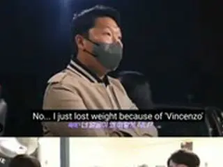 歌手PSY、俳優ソン・ジュンギの隣で顔の大きさで屈辱…「これってあり得る？俺もタレントなのに？」