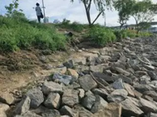 「漢江・医大生事件」靴下についた土は川の中10m地点のものと類似＝韓国