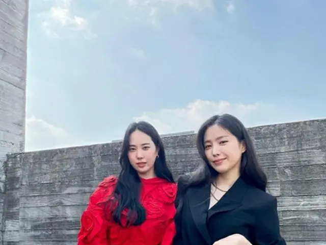 ソン・ナウン（Apink）、妹とツーショット「そっくりだね」（画像提供:wowkorea）