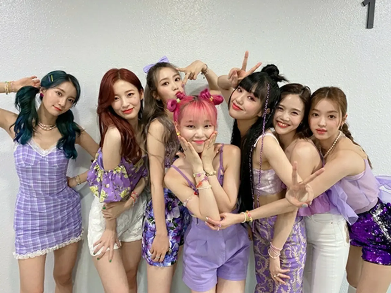 OHMYGIRL ユビン ビニ DUN DUN DANCE ヨントン トレカ OH MY GIRL ユビン DUN DUN DANCE トレカ ビニ 丸っこい Yubin