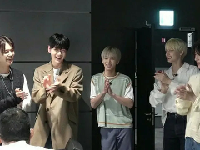 パク・チュニョン(god)、「BTS」の所属事務所HYBEを探訪…漢江ビューの社食+電話連結まで?(Wassup Man)(画像提供:wowkorea)