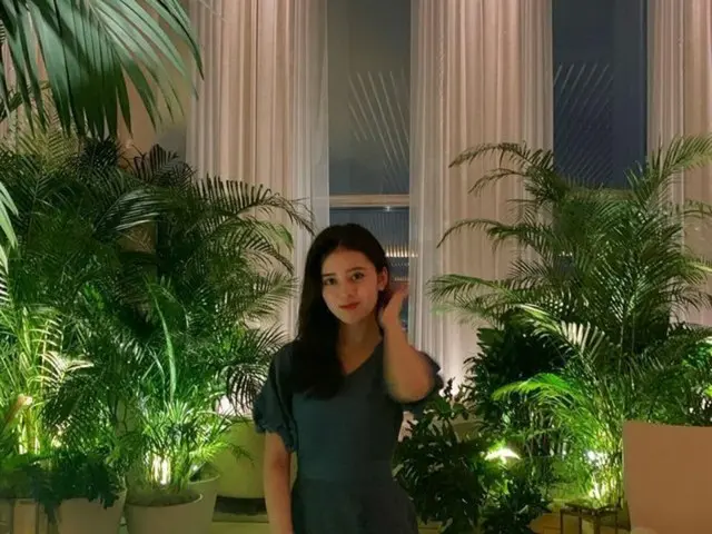 「NiziU」のRIMA、大人びた装いで近況報告…“彼女感ある”シチュエーション?!　でハートを鷲掴み（画像:「NiziU」公式インスタグラム）