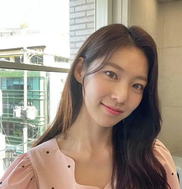 女優コン・スンヨン、故ソン・ユジョンさんの誕生日を祝う…「多くの友人が訪れたみたいだ」（画像提供:wowkorea）